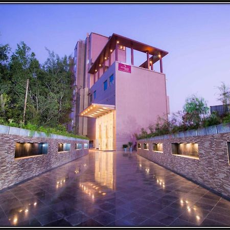 Regenta Central Grand Exotica Pimpri-Chinchwad Zewnętrze zdjęcie