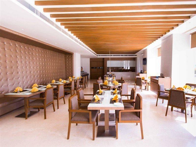 Regenta Central Grand Exotica Pimpri-Chinchwad Zewnętrze zdjęcie