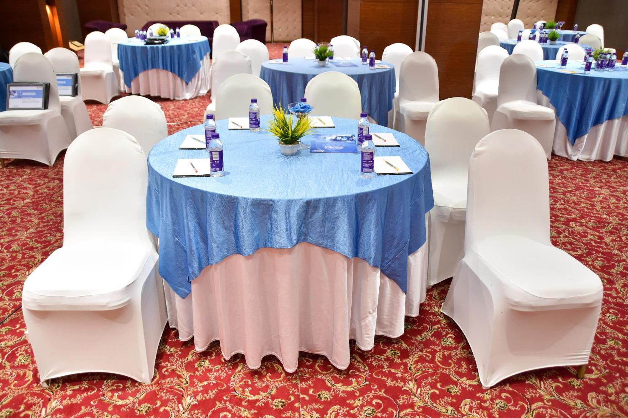 Regenta Central Grand Exotica Pimpri-Chinchwad Zewnętrze zdjęcie