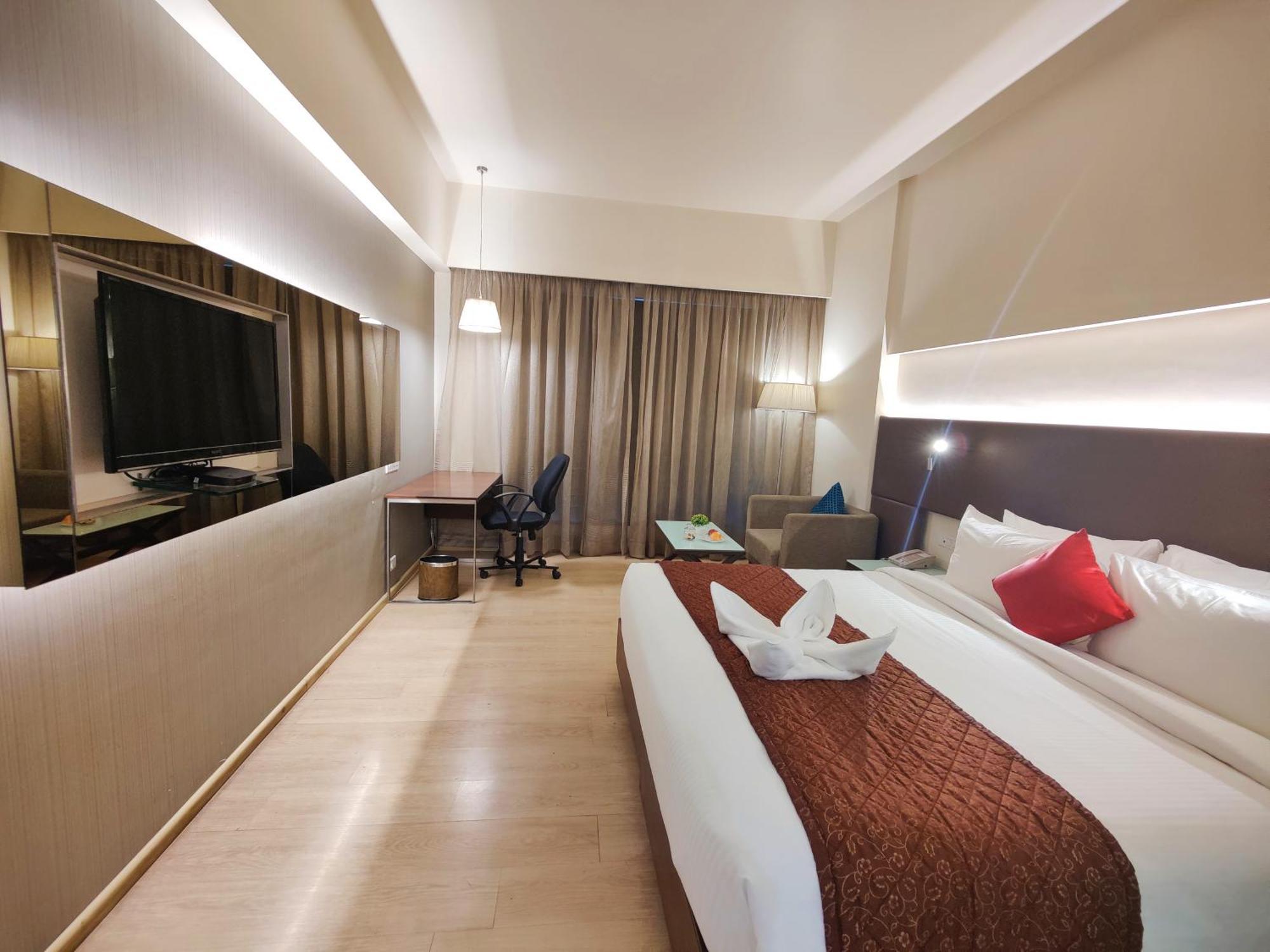 Regenta Central Grand Exotica Pimpri-Chinchwad Zewnętrze zdjęcie