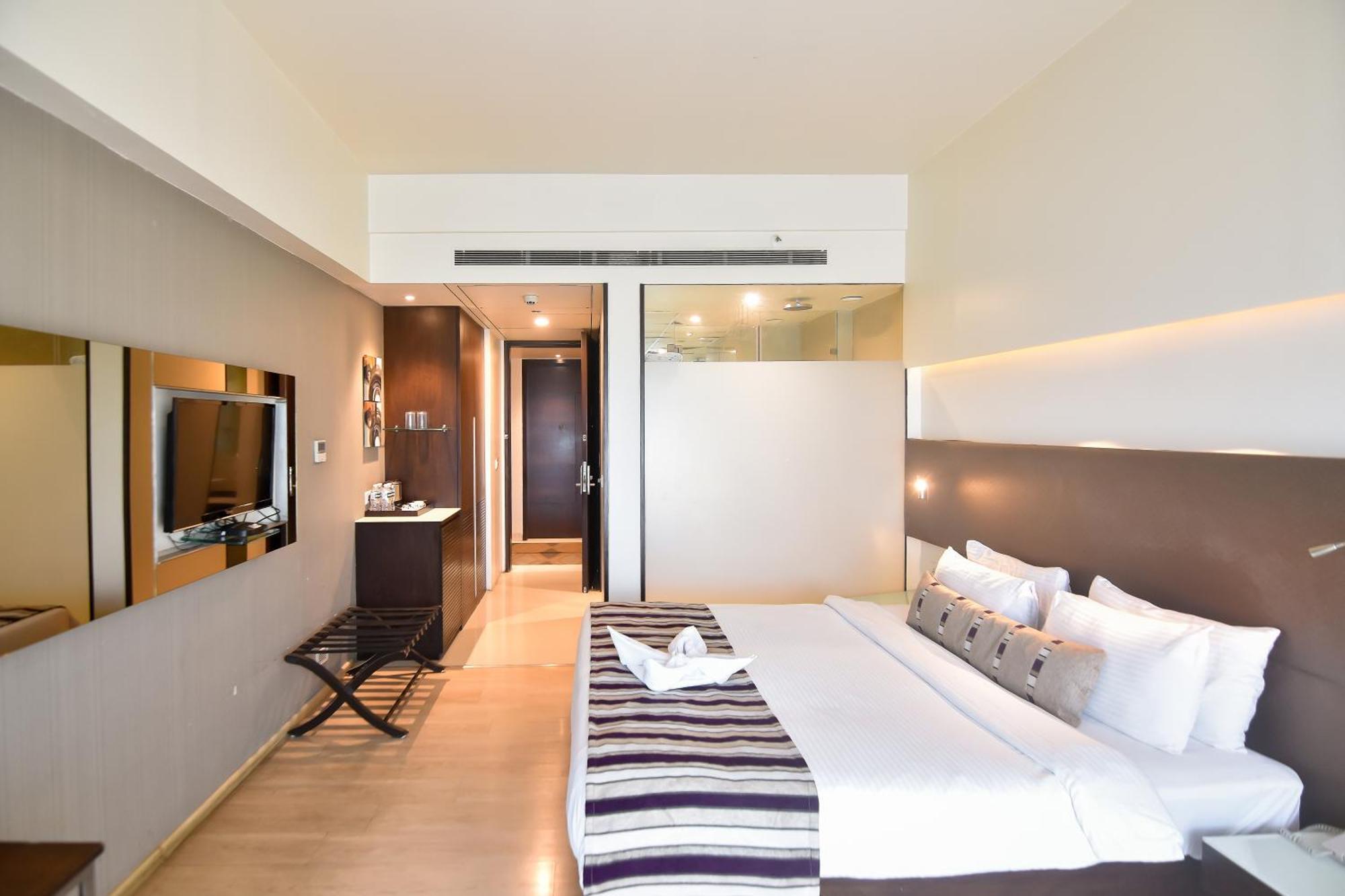Regenta Central Grand Exotica Pimpri-Chinchwad Zewnętrze zdjęcie