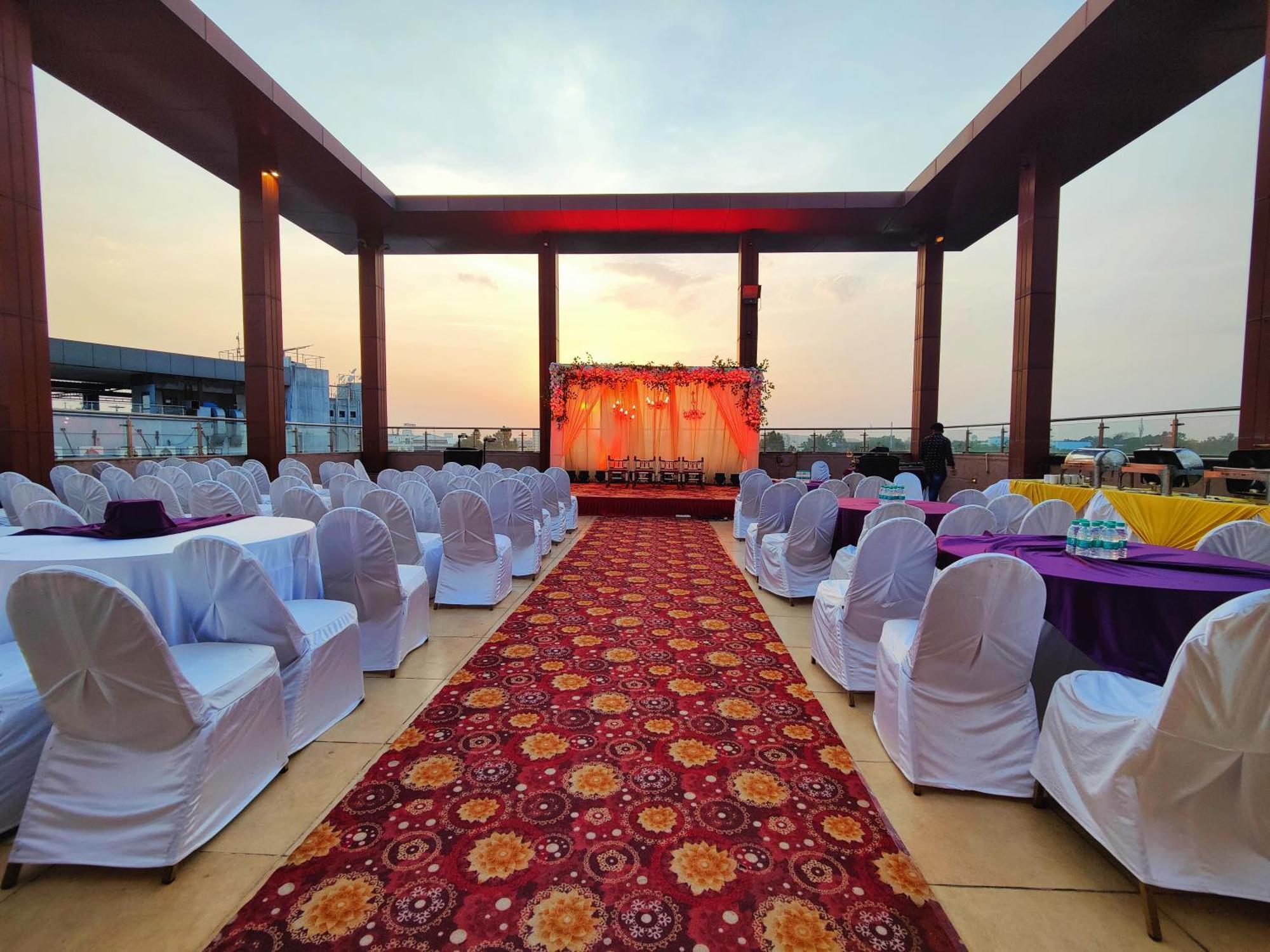Regenta Central Grand Exotica Pimpri-Chinchwad Zewnętrze zdjęcie
