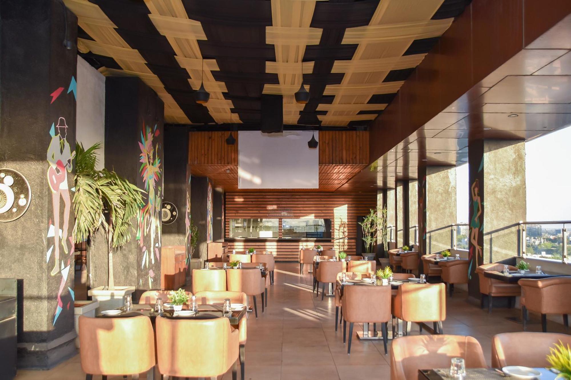 Regenta Central Grand Exotica Pimpri-Chinchwad Zewnętrze zdjęcie