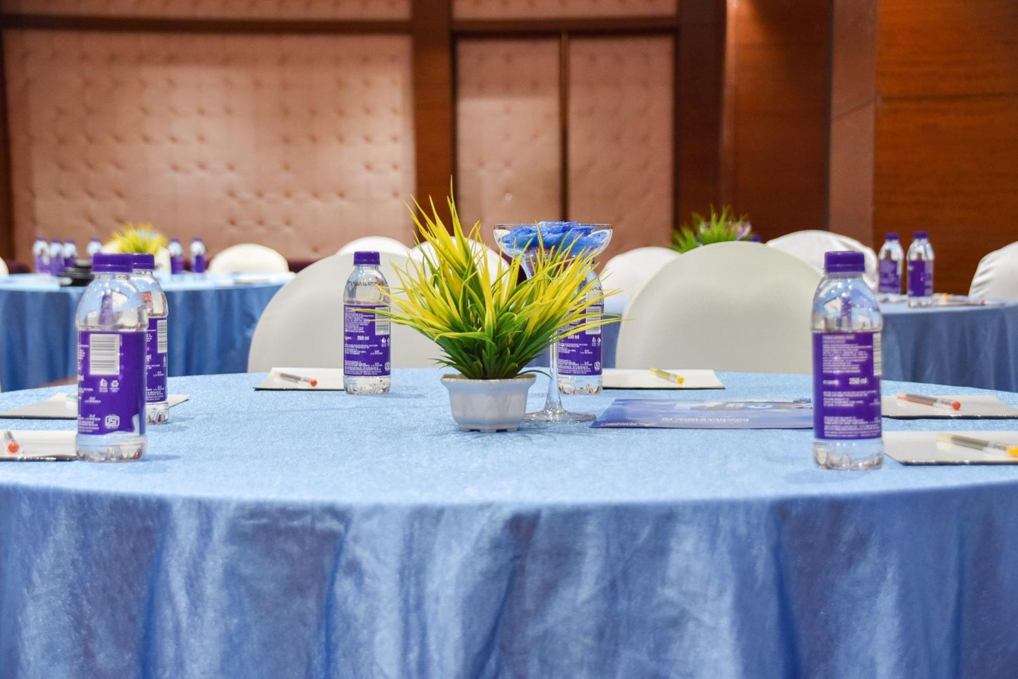 Regenta Central Grand Exotica Pimpri-Chinchwad Zewnętrze zdjęcie