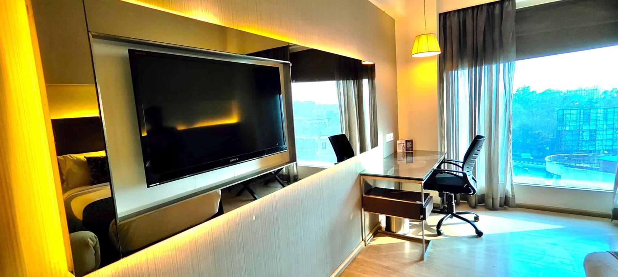 Regenta Central Grand Exotica Pimpri-Chinchwad Zewnętrze zdjęcie